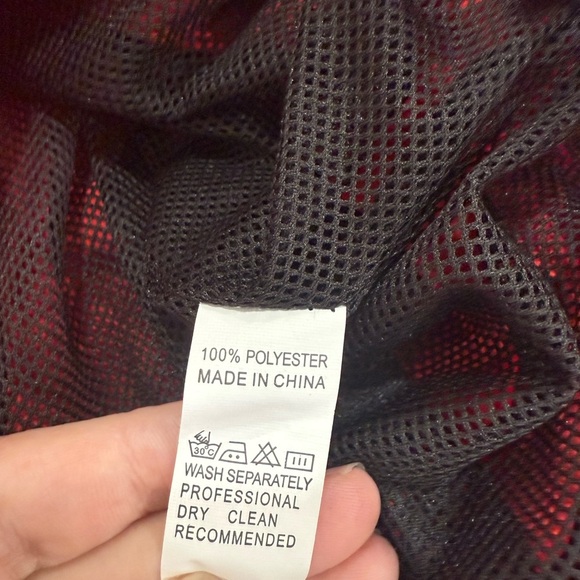 NWT HGC Apparel Women’s Black by Popular Demand windbreaker jacket Red Size S - Picture 4 of 6